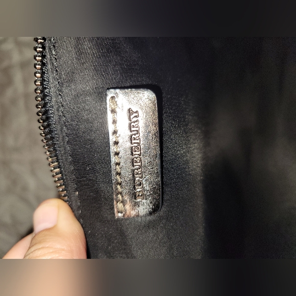 Burberry gunmetal clutch - Picture 3 of 8